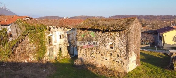 6 rooms House in Pordenone, Italy No. 170574 28