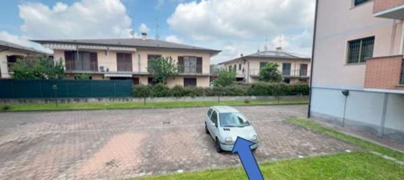 Estudio en Landriano, Italy No. 314978 11