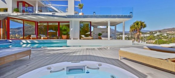 Villa de 7 dormitorios en Marbella, Spain No. 91776 17