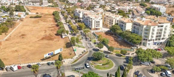 3 Schlafzimmer Wohnung in Albufeira, Portugal, Nr. 135388 38