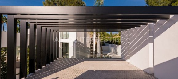 4 bedrooms Villa in Marbella, Spain No. 26137 30