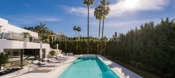 4 bedrooms Villa in Marbella, Spain No. 26137 27