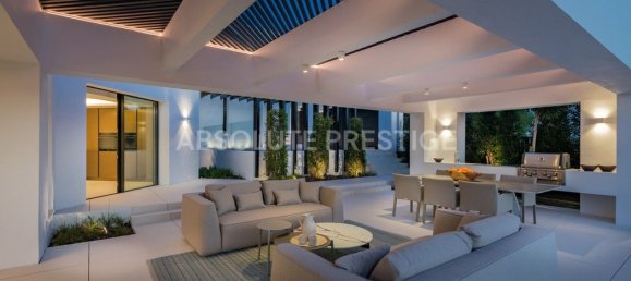 4 bedrooms Villa in Marbella, Spain No. 26137 19