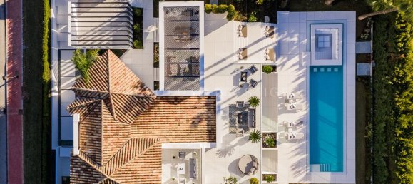 4 bedrooms Villa in Marbella, Spain No. 26137 36