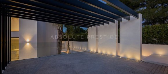 4 bedrooms Villa in Marbella, Spain No. 26137 34