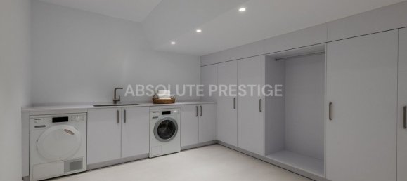 4 bedrooms Villa in Marbella, Spain No. 26137 14