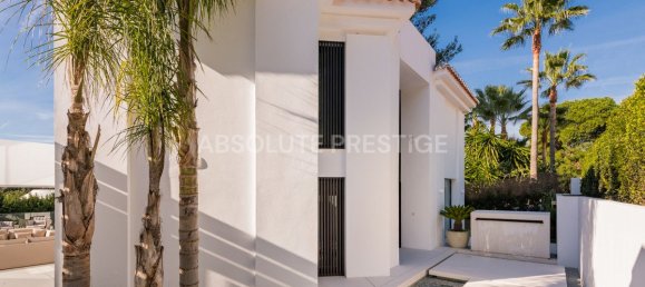 4 bedrooms Villa in Marbella, Spain No. 26137 32