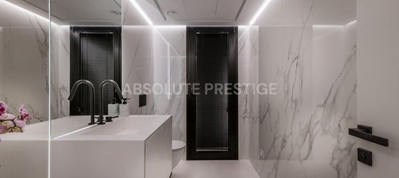 4 bedrooms Villa in Marbella, Spain No. 26137 15