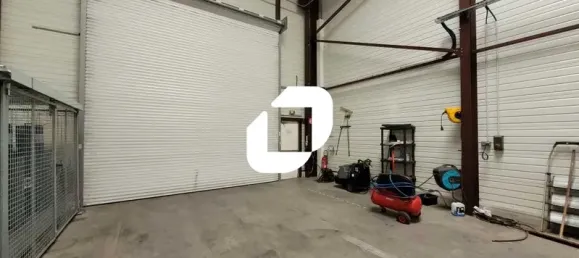 Gewerbliche Immobilie in Linas, France 1668m², Nr. 346139 6