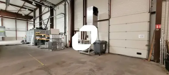 Gewerbliche Immobilie in Linas, France 1668m², Nr. 346139 8