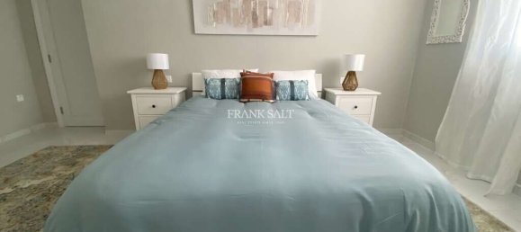 Квартира с 3 спальнями в Сент-Джулианс, Мальта № 11384 11