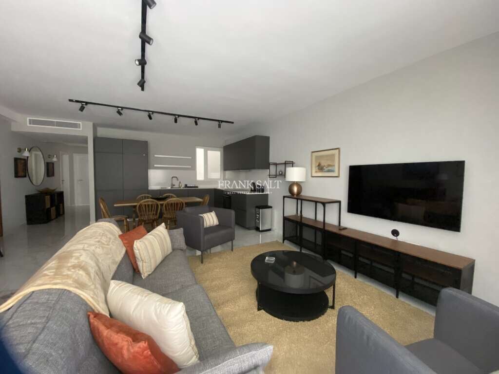 Квартира с 3 спальнями в Сент-Джулианс, Мальта № 11384