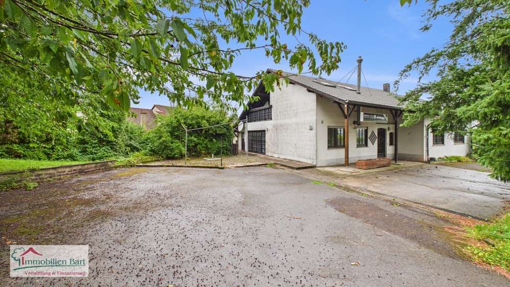 Propiedad comercial de 3 dormitorios en Merzig-Wadern, Germany No. 310508