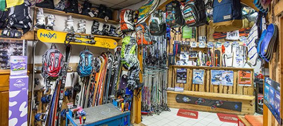 Propiedad comercial en Brides-les-Bains, France No. 208334 3