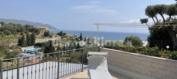 Casa de 2 dormitorios en Diano Marina, Italy No. 300998 14