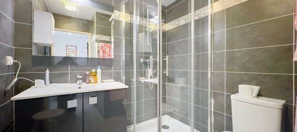 2 bedrooms Penthouse in Antibes, France No. 291169 4