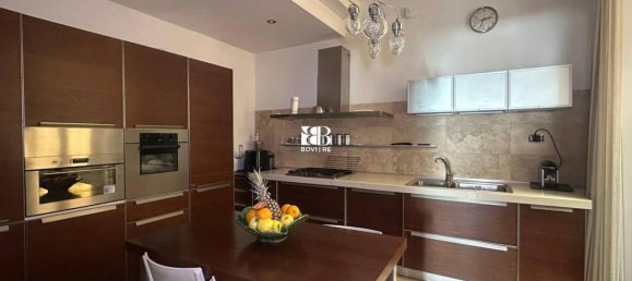 5 rooms Apartment in Rome, Italy No. 27711 14