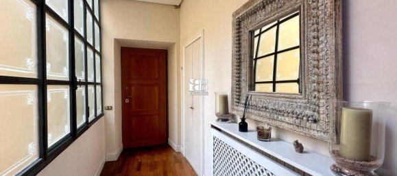 5 rooms Apartment in Rome, Italy No. 27711 3