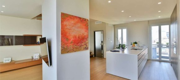 3 غرف نوم بانتهاوس في Seregno, Italy رقم 361176 2