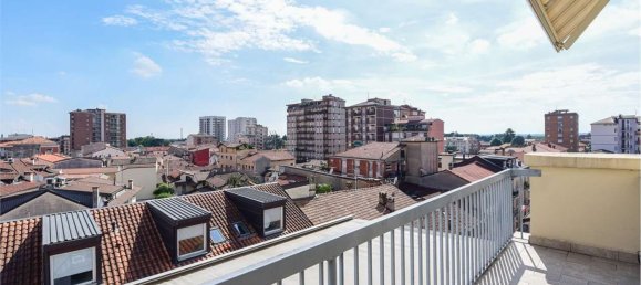 3 غرف نوم بانتهاوس في Seregno, Italy رقم 361176 16