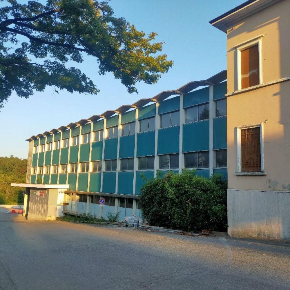 Коммерческая недвижимость 850м² в Сольбьяте Арно, Италия № 152753