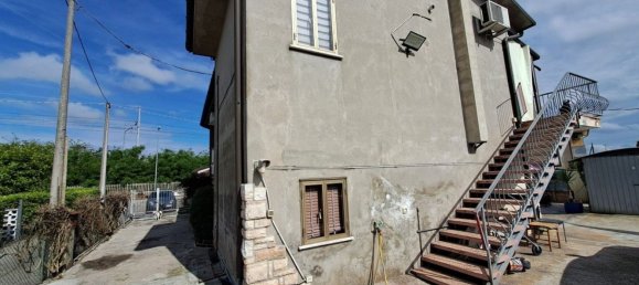 8 bedrooms House in Boara Pisani, Italy No. 344900 4