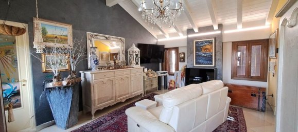 8 bedrooms House in Boara Pisani, Italy No. 344900 9