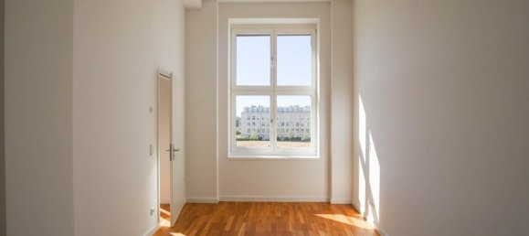 2 rooms Apartment in Lichterfelde, Germany No. 329891 5