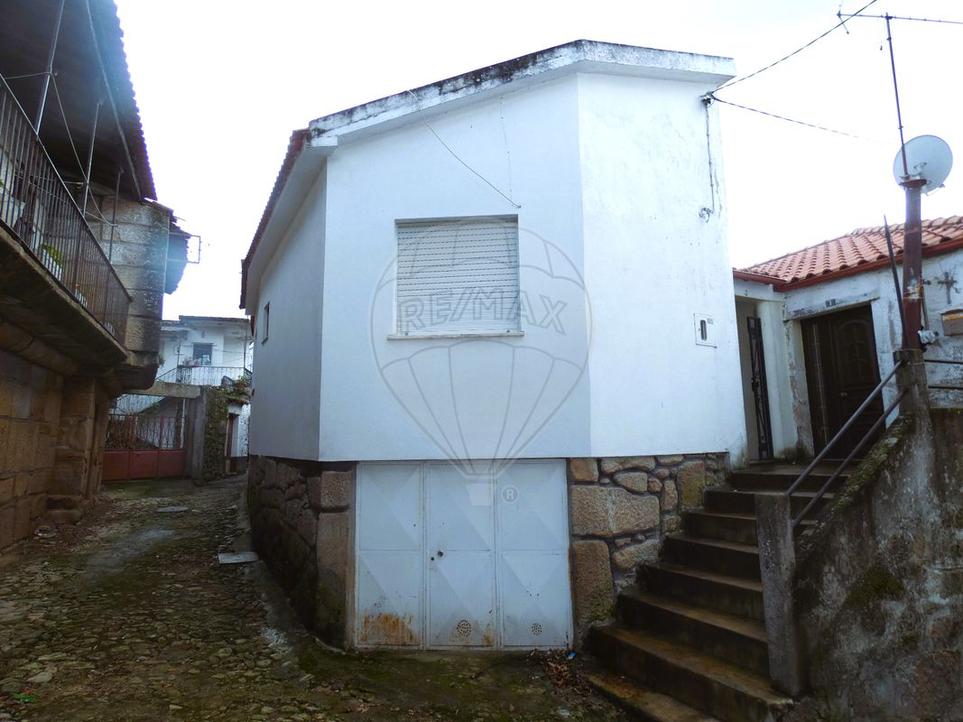 2 bedrooms House in Sanfins do Douro, Portugal No. 169369
