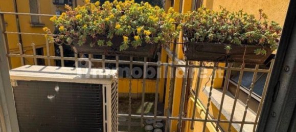 2 bedrooms Apartment in Milan, Italy No. 243105 18