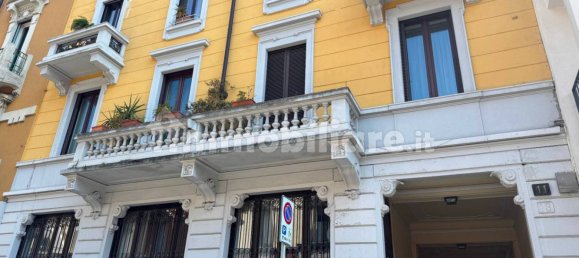 2 bedrooms Apartment in Milan, Italy No. 243105 31