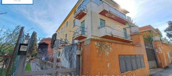 3-Zimmer Wohnung in Rome, Italy, Nr. 188463 2