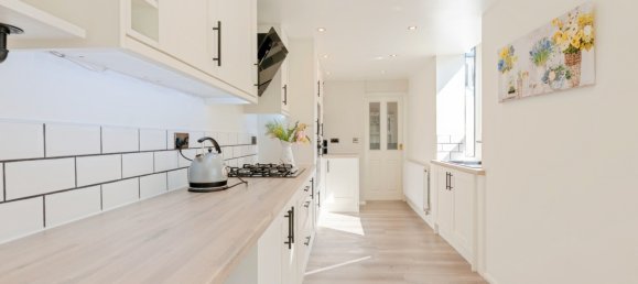 3 bedrooms House in Nelson, United Kingdom No. 1830 8