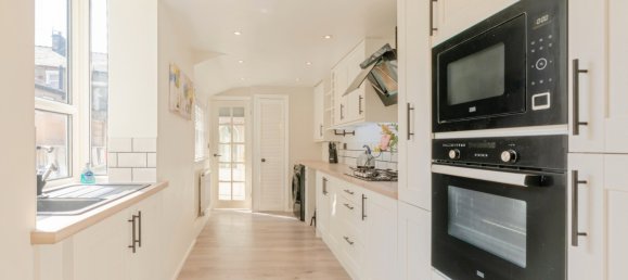 3 bedrooms House in Nelson, United Kingdom No. 1830 6