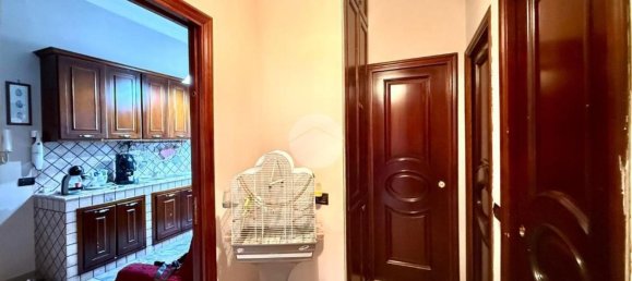 4 Schlafzimmer Wohnung in Naples, Italy, Nr. 327449 6