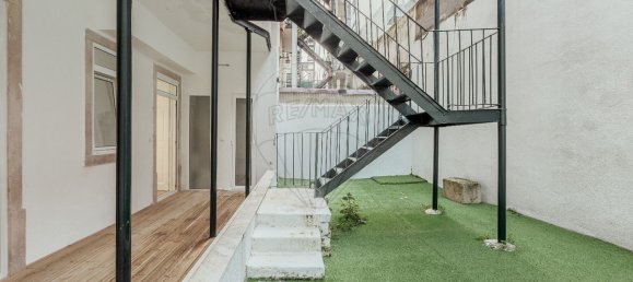 3 bedrooms Apartment in Lisbon, Portugal No. 95580 45