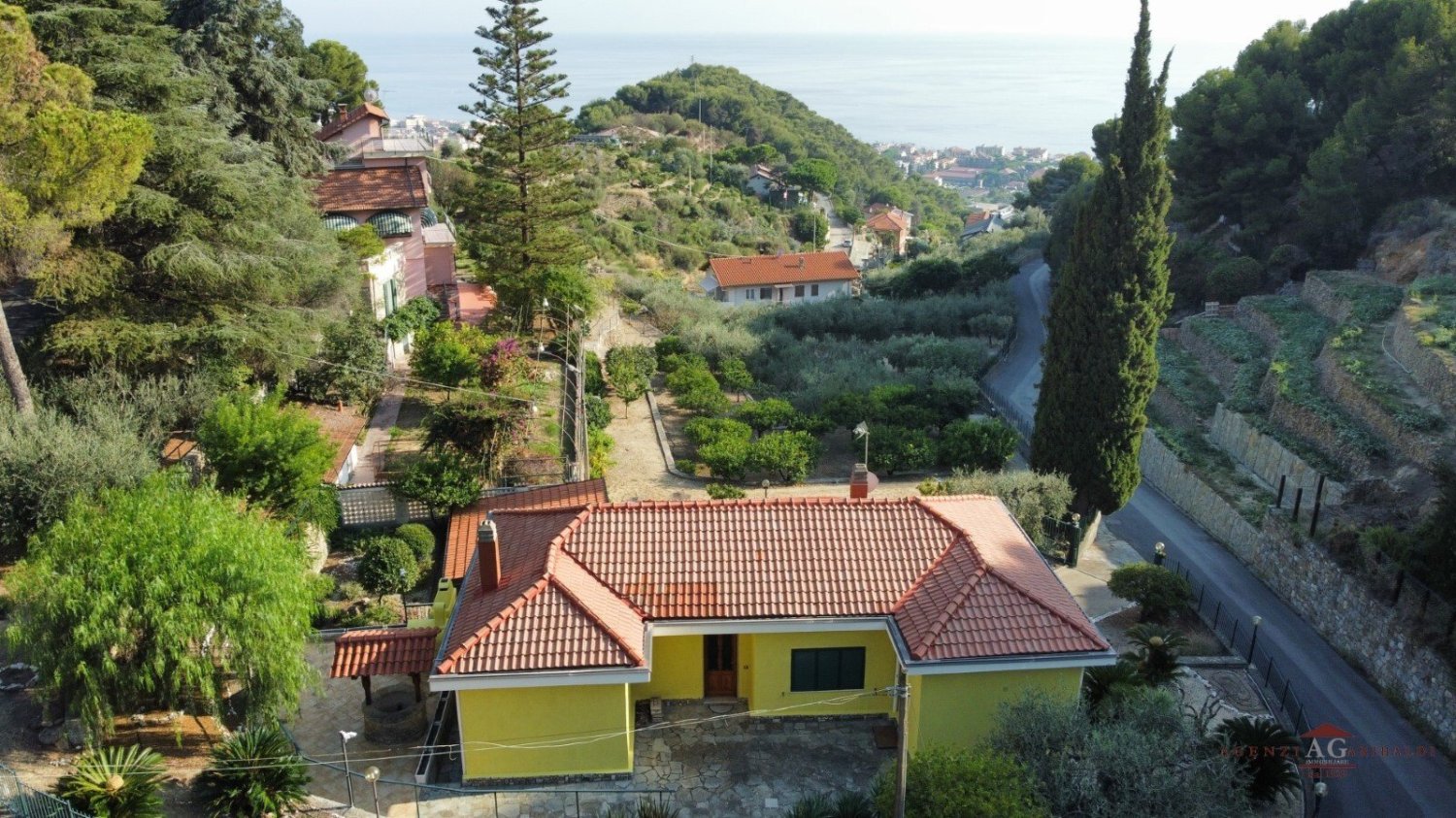 3 غرف نوم فيلا في Bordighera, Italy رقم 270867