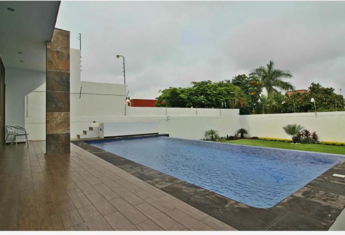 Дом с 4 спальнями в Морелос, Мексика № 179527