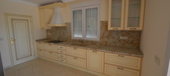 6 Schlafzimmer Villa in Cabo Roig, Spain, Nr. 445 9