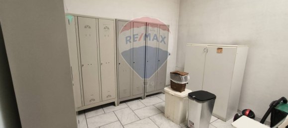 Propiedad comercial de 2 habitaciónes en Borgosesia, Italy No. 266450 10