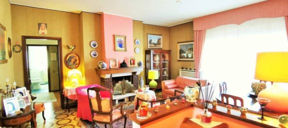 Apartamento de 4 divisões em Treviglio, Italy N.º 27815 2