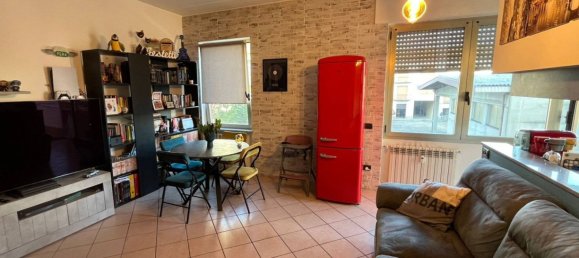 3 Schlafzimmer Wohnung in Seregno, Italy, Nr. 364350 8