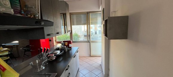 3 Schlafzimmer Wohnung in Seregno, Italy, Nr. 364350 11