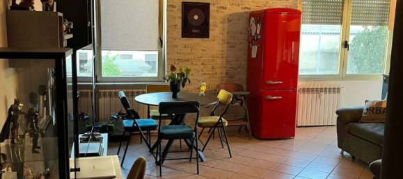 3 Schlafzimmer Wohnung in Seregno, Italy, Nr. 364350 5