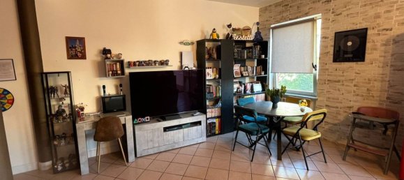 3 Schlafzimmer Wohnung in Seregno, Italy, Nr. 364350 6
