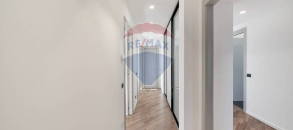 3 bedrooms Penthouse in Merate, Italy No. 52593 21