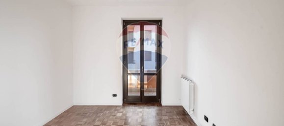 3 bedrooms Penthouse in Merate, Italy No. 52593 28