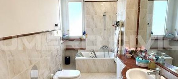Apartamento de 3 dormitorios en Foggia, Italy No. 354710 18
