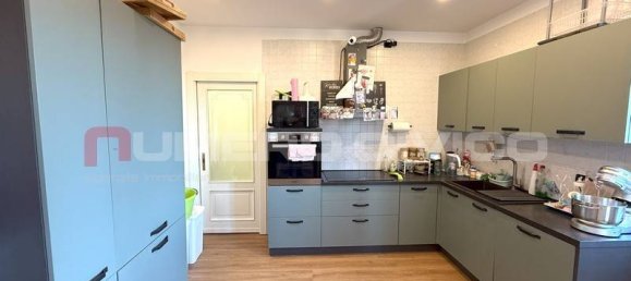 Apartamento de 3 dormitorios en Foggia, Italy No. 354710 11