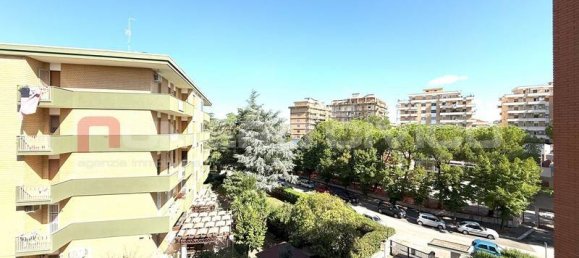 Apartamento de 3 dormitorios en Foggia, Italy No. 354710 20